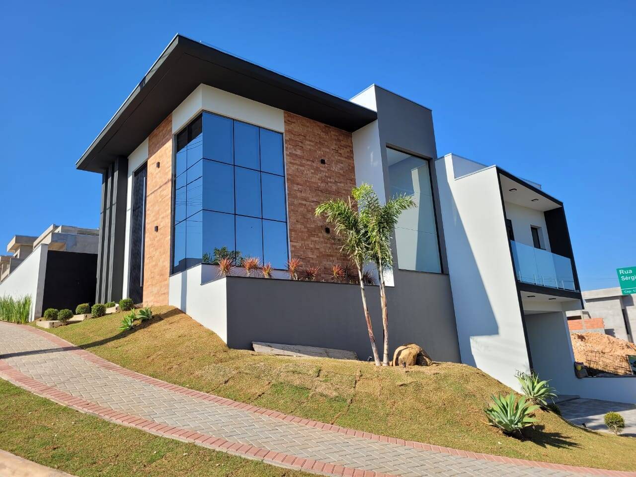 #4912 - Sobrado para Venda em Indaiatuba - SP