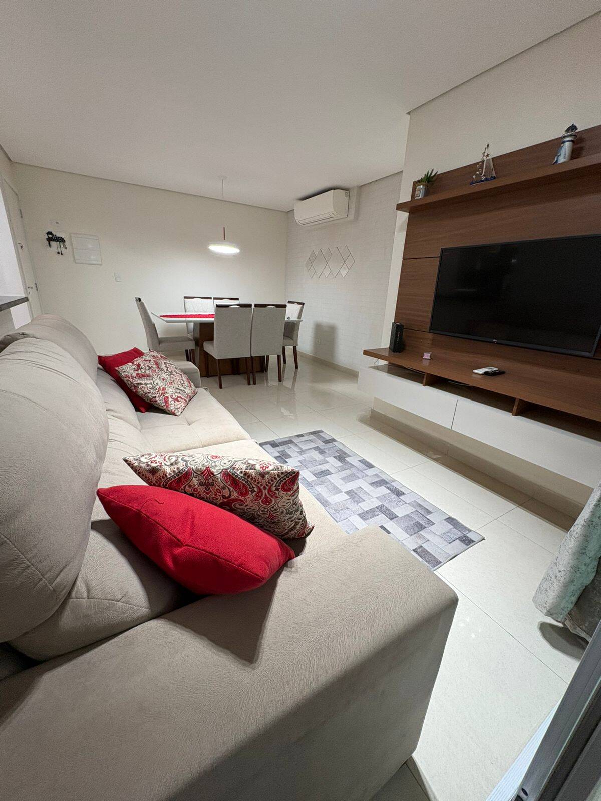 #6244 - Apartamento para Venda em Praia Grande - SP