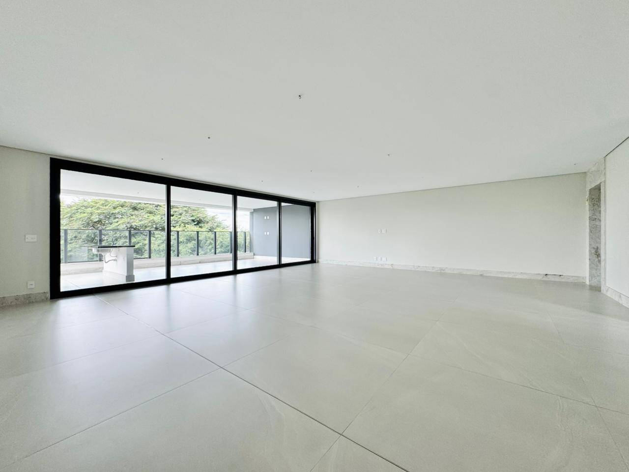 #6762 - Apartamento para Venda em Londrina - PR
