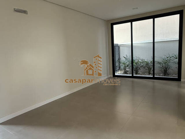 #6791 - Casa em condomínio para Venda em Londrina - PR - 2