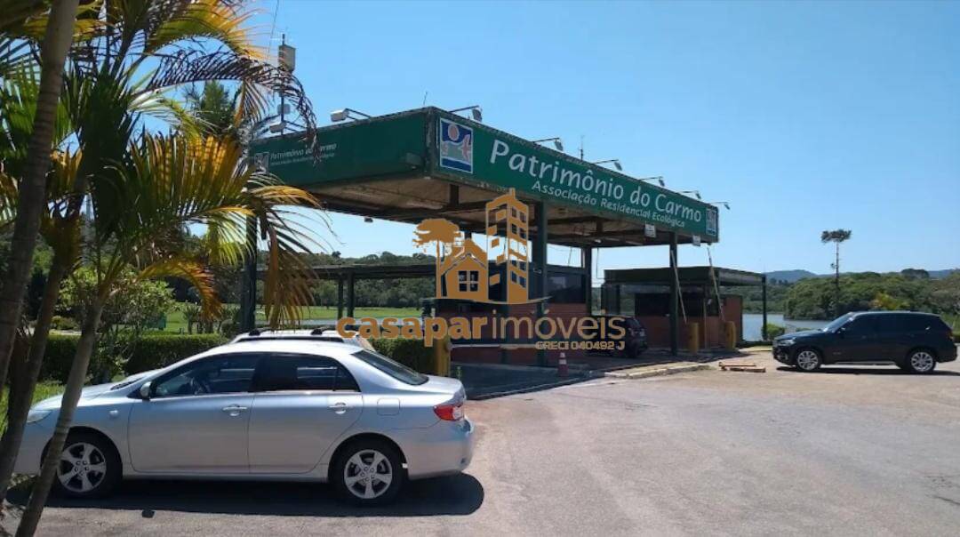 Casa à Venada de Alto Padrão em Condomínio: Luxo, Conforto e Natureza