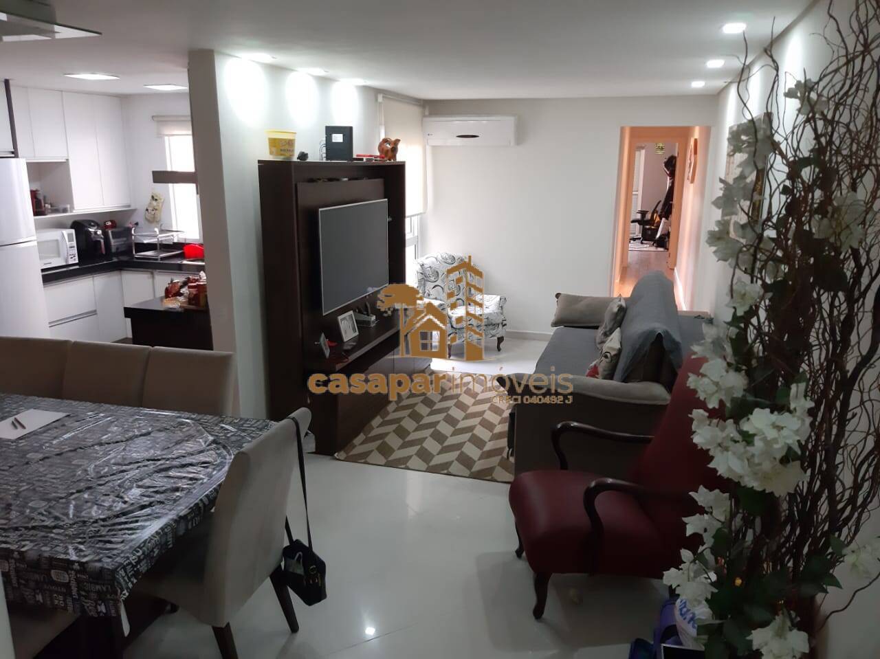 Cobertura Duplex com 3 Quartos e 192m², Recem Reformada no Santa Maria