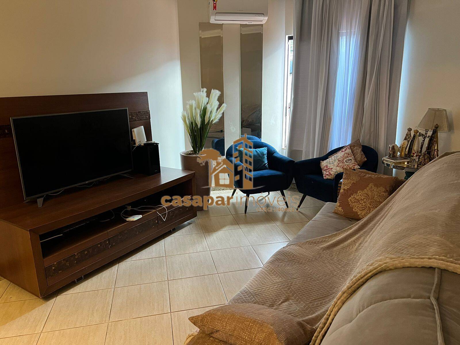 Casa Térrea à Venda com 171m², 3 Quartos e Espaço Gourmet no Jdm Vila Rica
