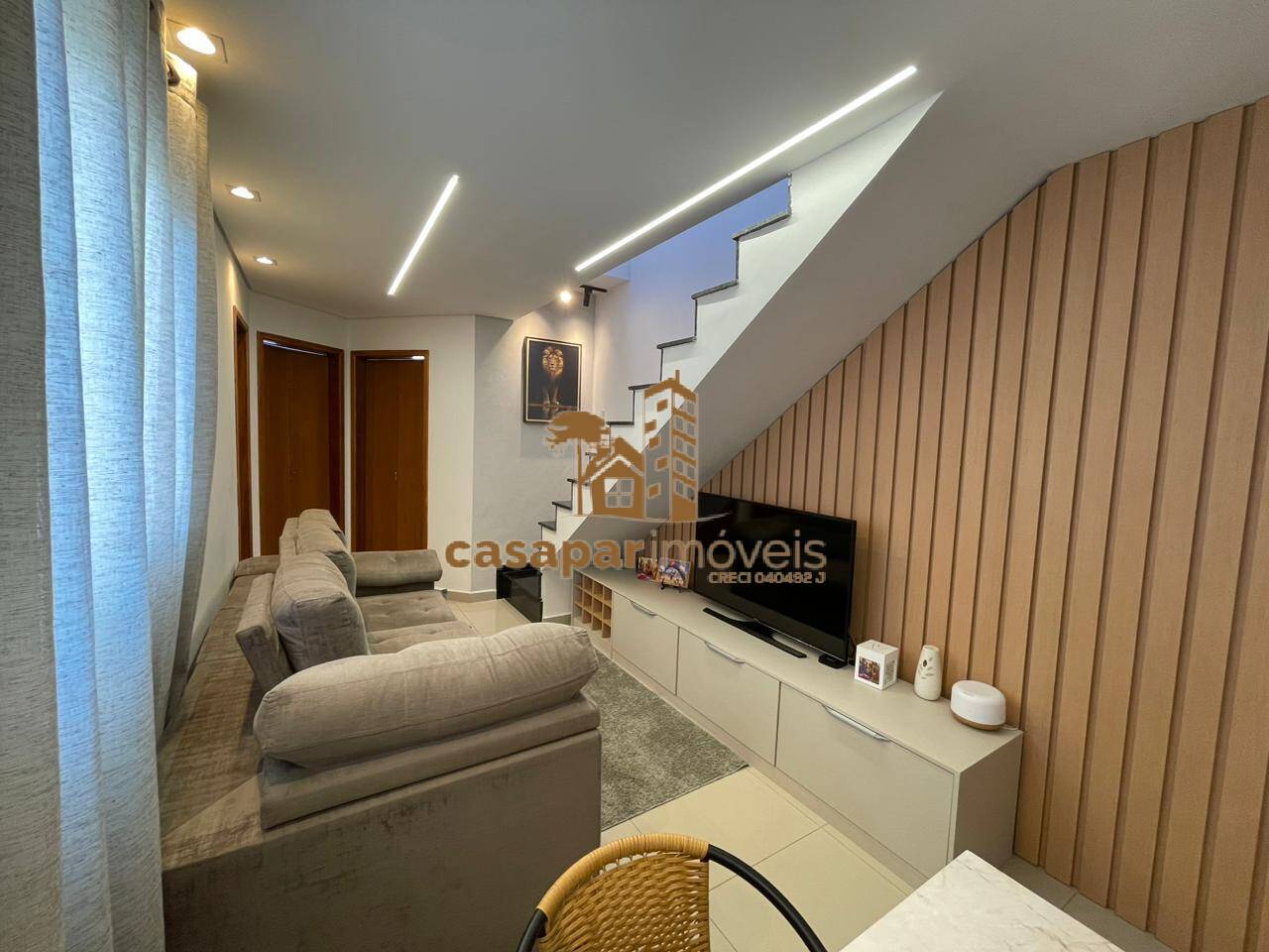 Cobertura Mobiliada à Venda com 86m² e 2 Quartos, no Santa Maria e 2 Vagas
