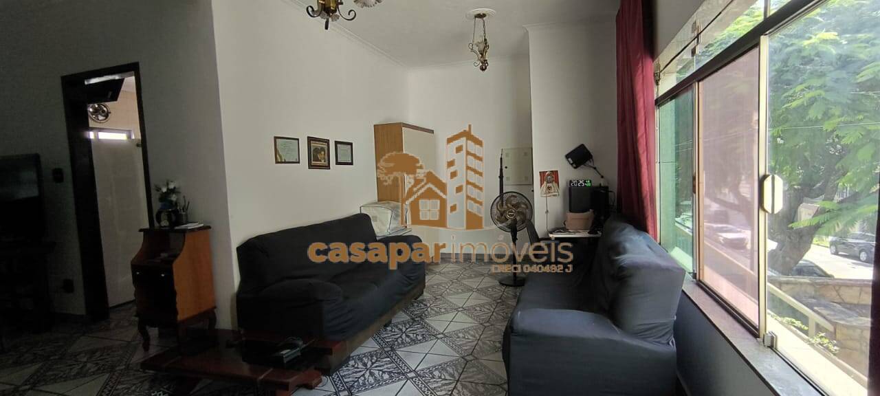 Casa Assobradada à Venda no Barcelona com 179m², 2 Dormitórios e 5 Vagas