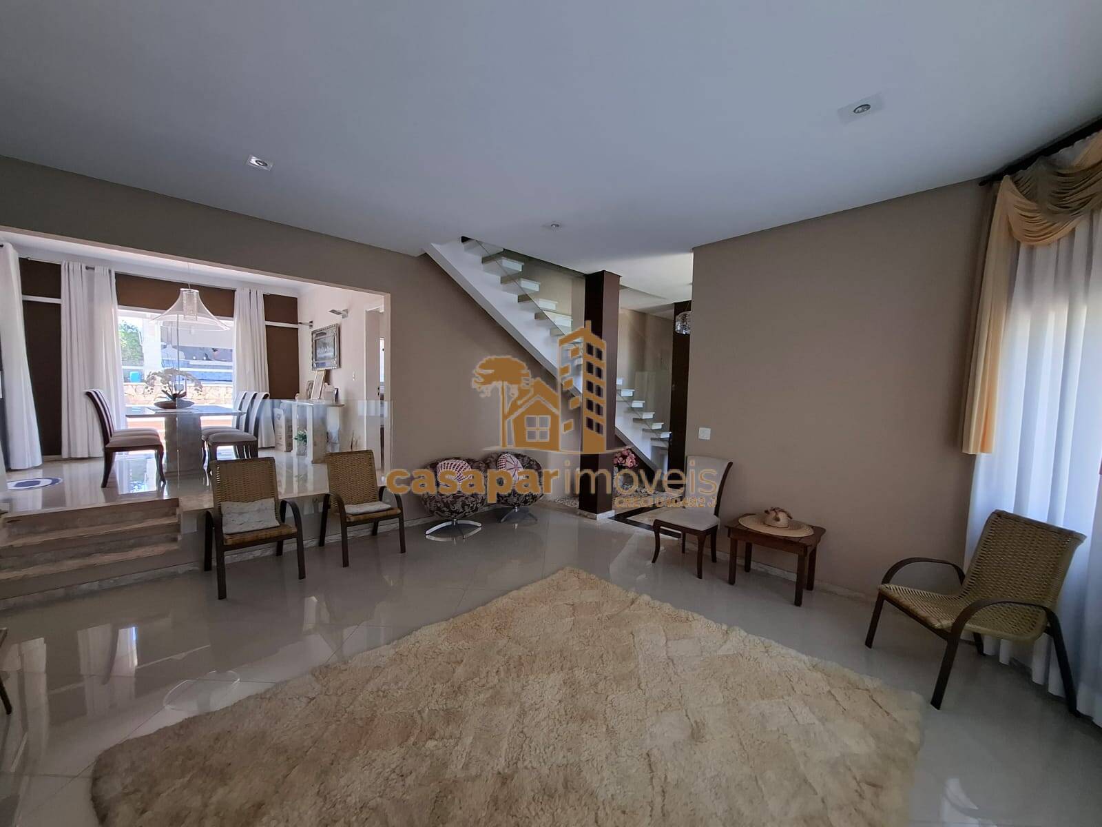 Casa à Venda  Condomínio Fechado em Araçoiba da Serra, 380m² e Muito Verde