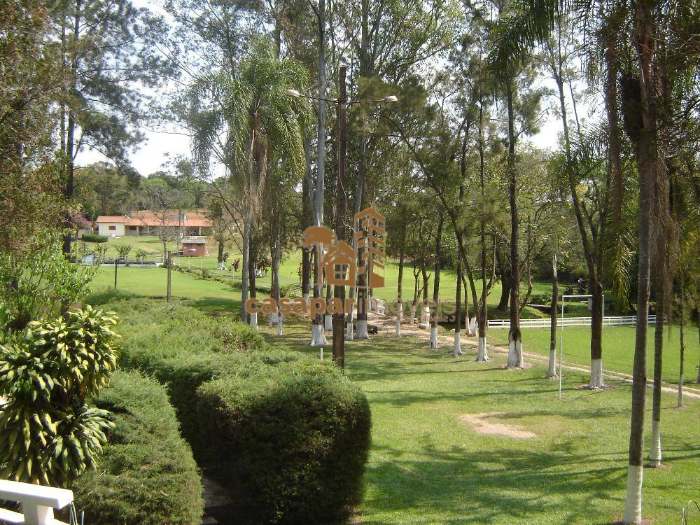 Sitio à Venda em Atibaia com 26.000m², com Piscina, Espaço Gourmet e Lazer