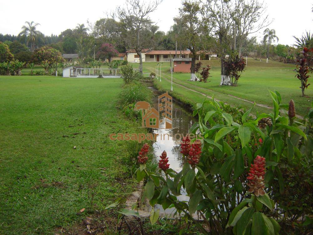 Sitio à Venda em Atibaia com 26.000m², com Piscina, Espaço Gourmet e Lazer