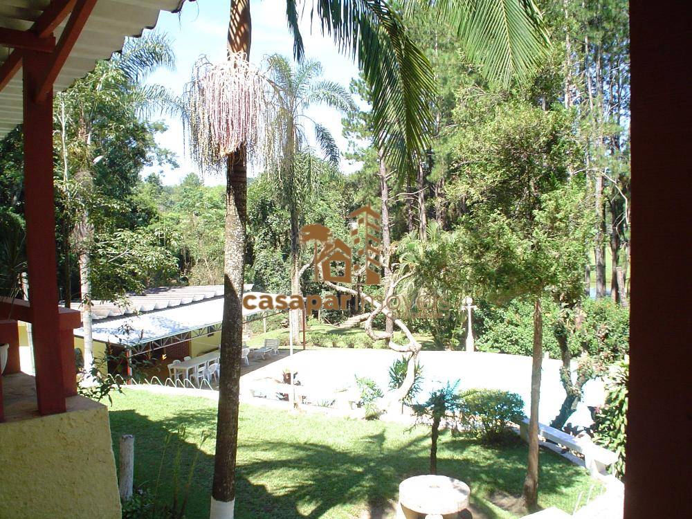 Sitio à Venda em Atibaia com 26.000m², com Piscina, Espaço Gourmet e Lazer
