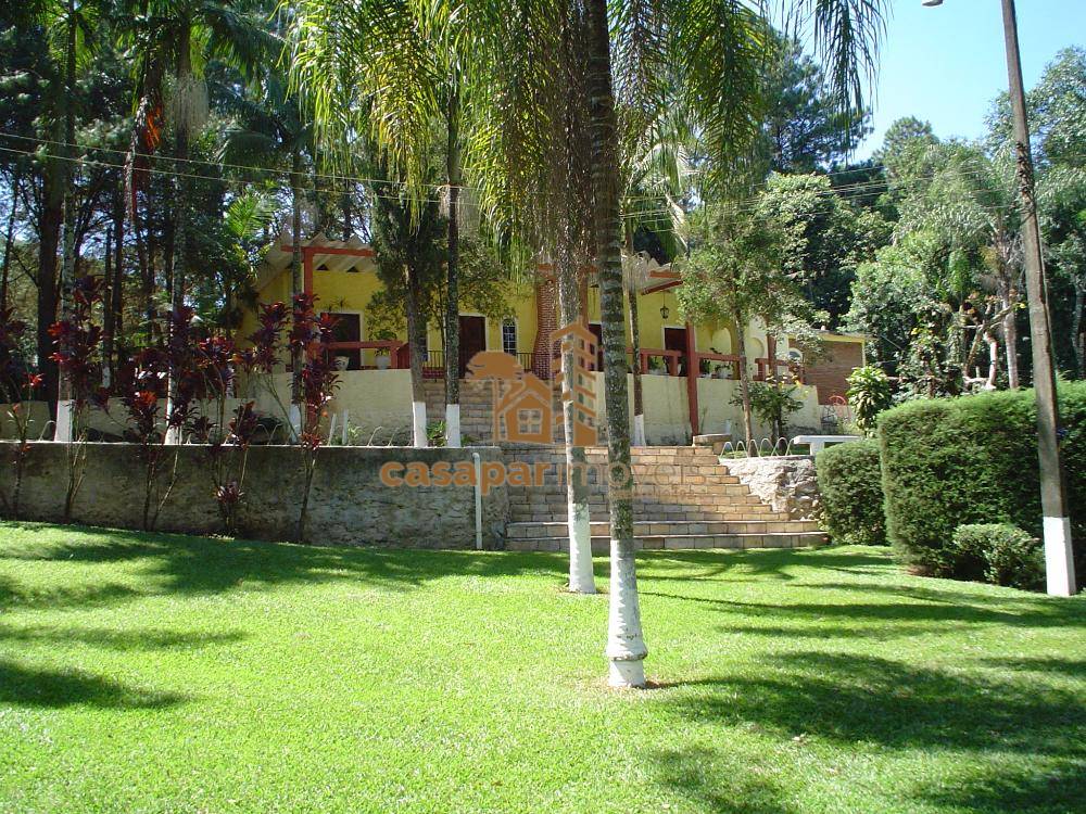 Sitio à Venda em Atibaia com 26.000m², com Piscina, Espaço Gourmet e Lazer