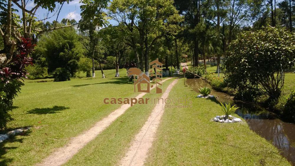 Sitio à Venda em Atibaia com 26.000m², com Piscina, Espaço Gourmet e Lazer