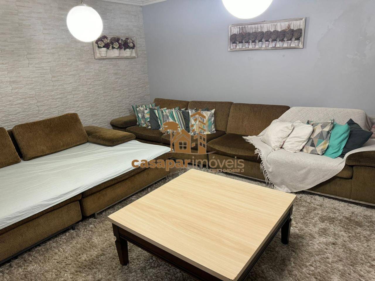 Sobrado à Venda com 500m², 3 Dormitórios com Piscina e Espaço Gourmet