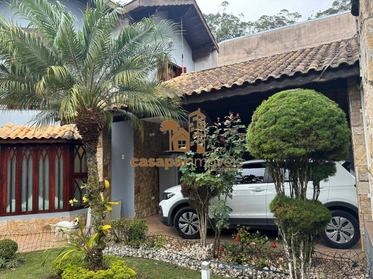Sobrado à Venda com 500m², 3 Dormitórios com Piscina e Espaço Gourmet