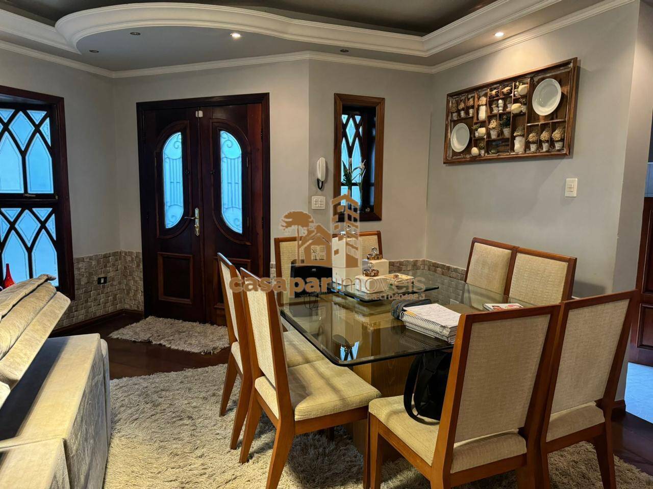 Sobrado à Venda com 500m², 3 Dormitórios com Piscina e Espaço Gourmet