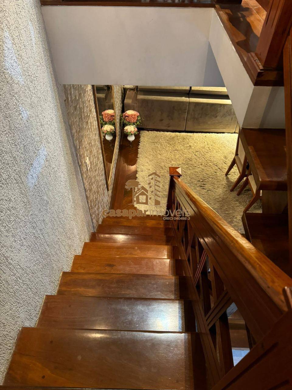 Sobrado à Venda com 500m², 3 Dormitórios com Piscina e Espaço Gourmet