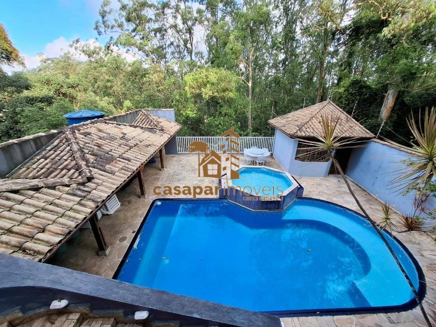 Sobrado à Venda com 500m², 3 Dormitórios com Piscina e Espaço Gourmet