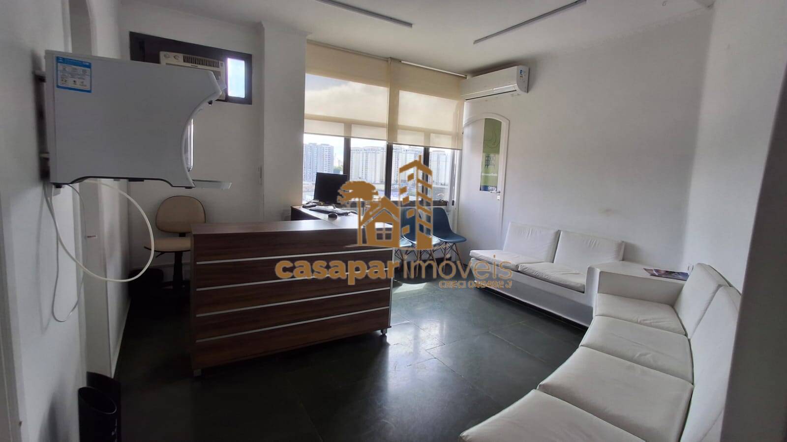 Sala Comercial à Venda no centro, 112m² com Planejados e Ar Condicionado