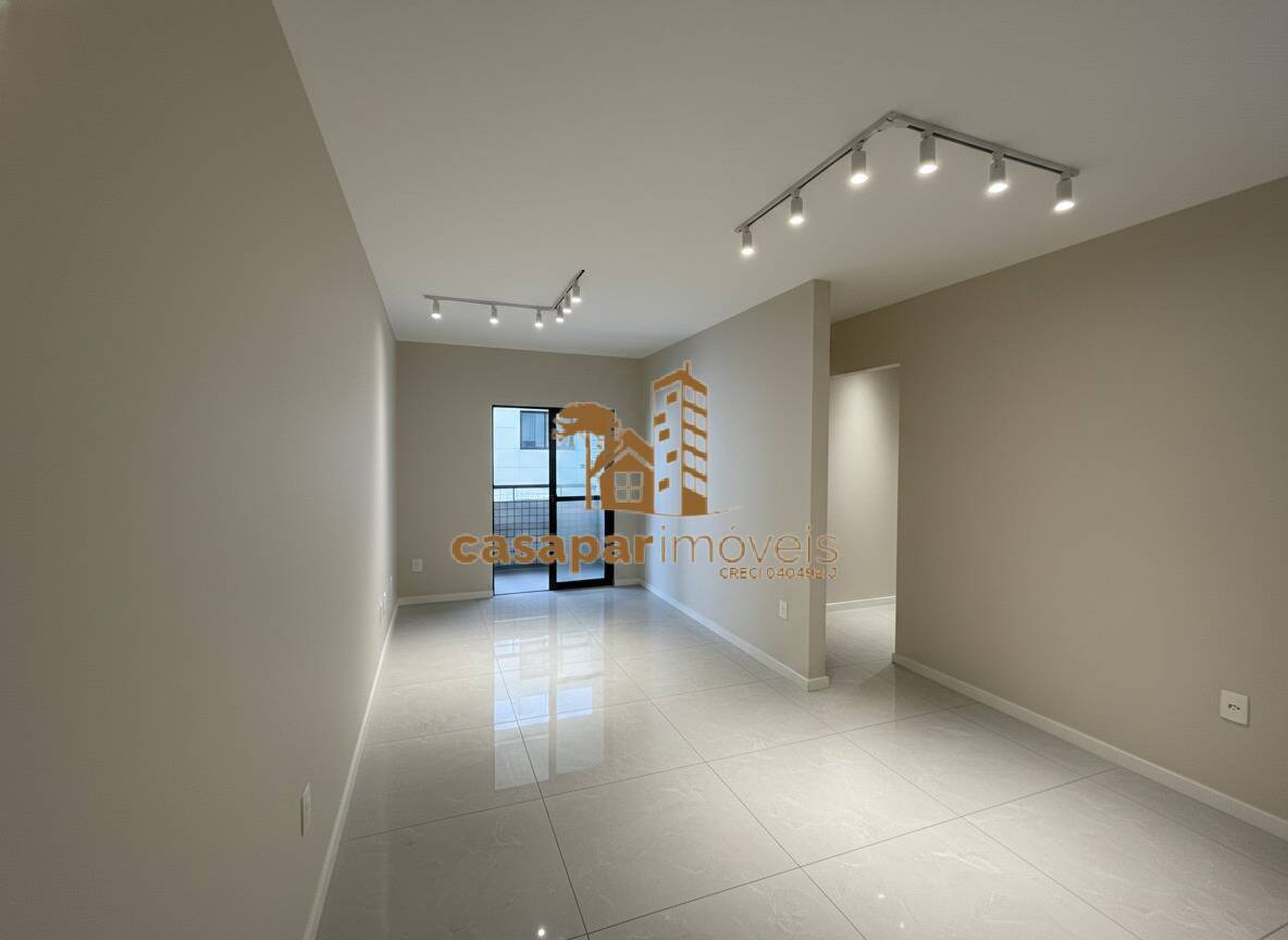 Apartamento à Venda com 70m², 2 Dormitórios e Mobiliado na Guilhermina
