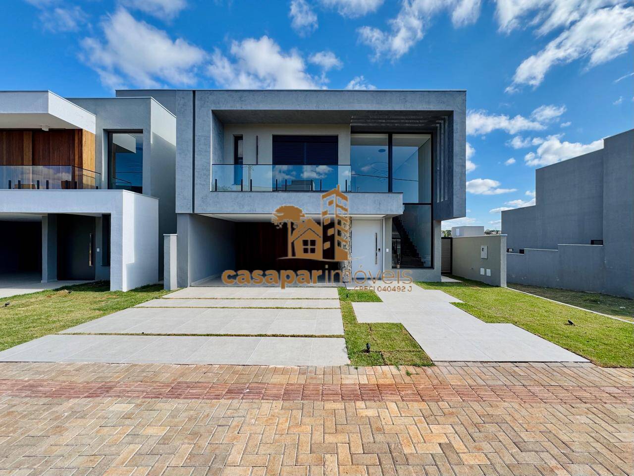 Casa no Condomínio Araçari à Venda, 210m² com 3 Suítes e Nunca Habitado