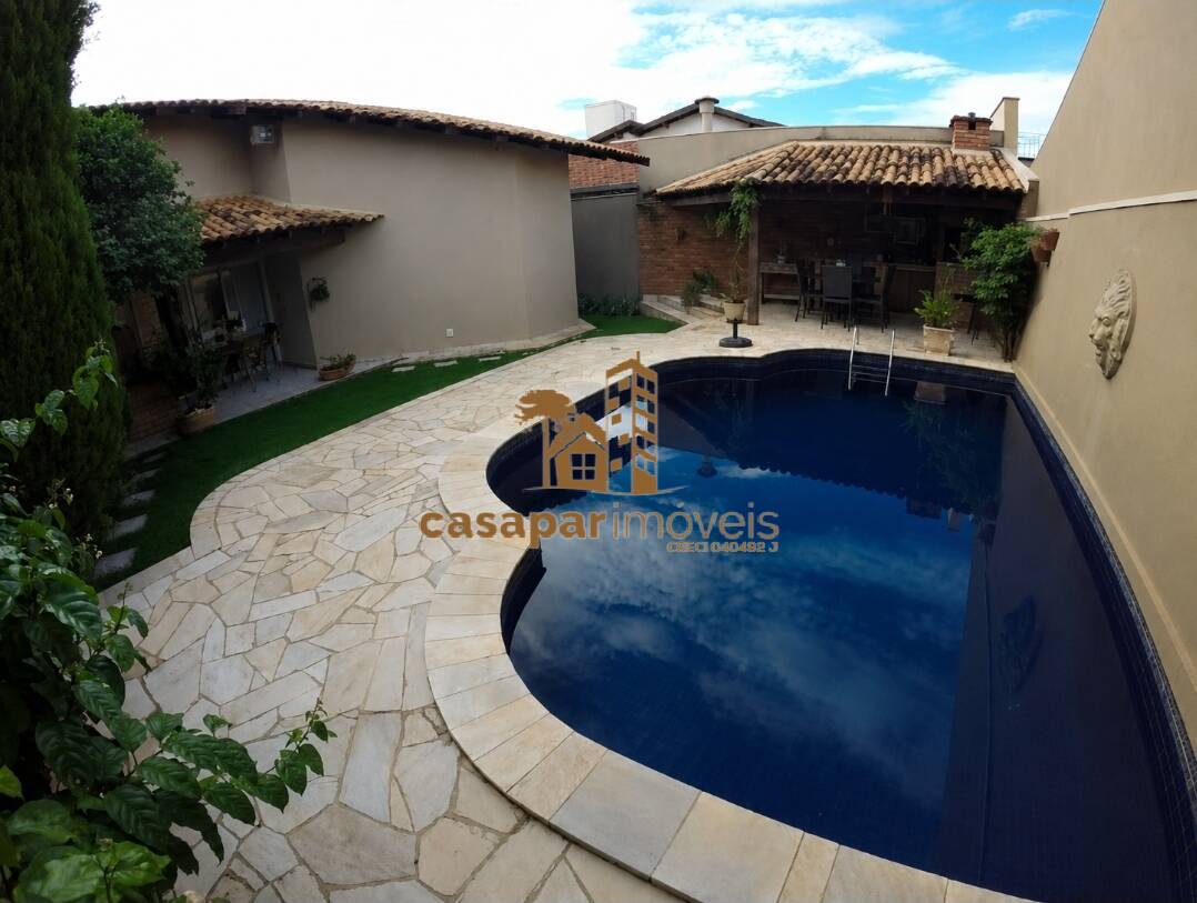 Casa em condomínio para locação, 3 dormitórios com piscina privativa
