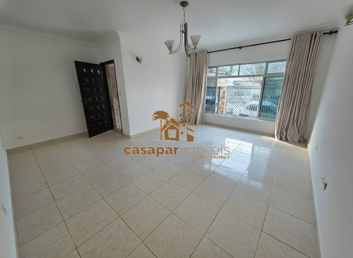 Sobrado á venda com 380m², 2 casas independentes com 3 e 2 dormitórios