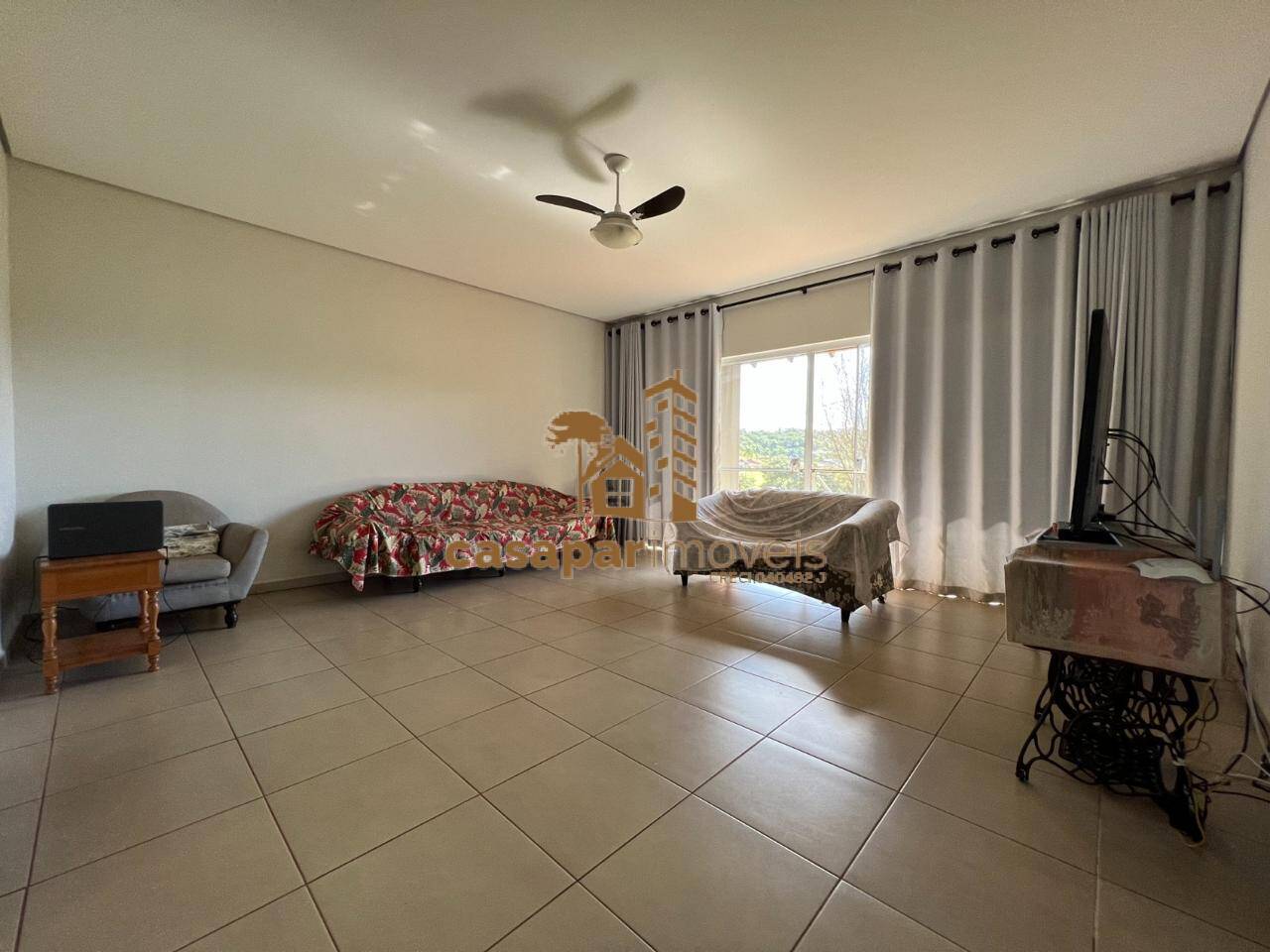 Casa em condomínio fechado para locação, 1.250m² com 3 dormitorios no Canaã