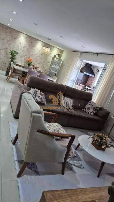 Apartamento à venda com 133m² no Bairro Jardim, 3 quartos com lazer