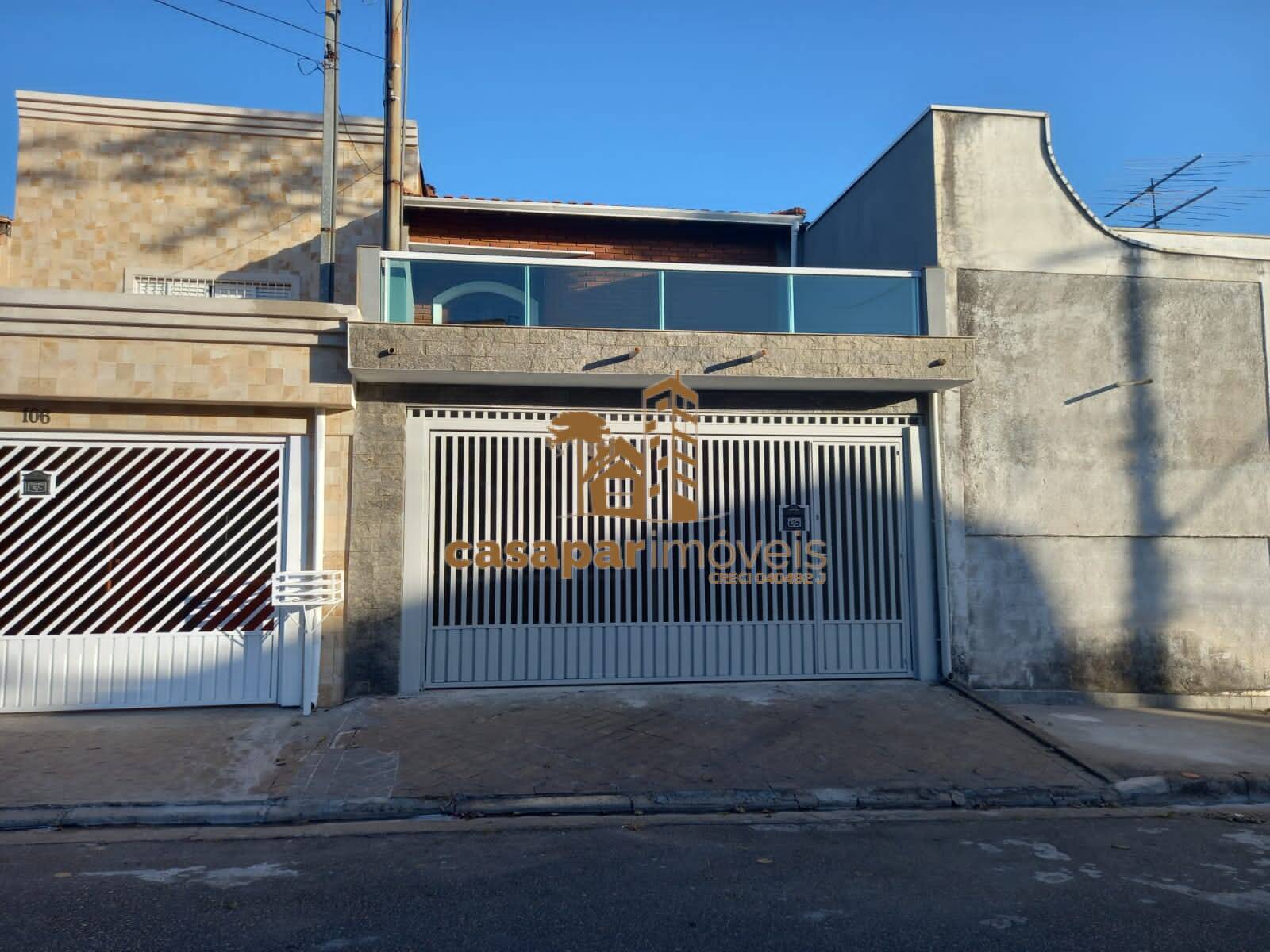 Sobrado à venda com 180m², 3 quartos com edícula e estuda permuta
