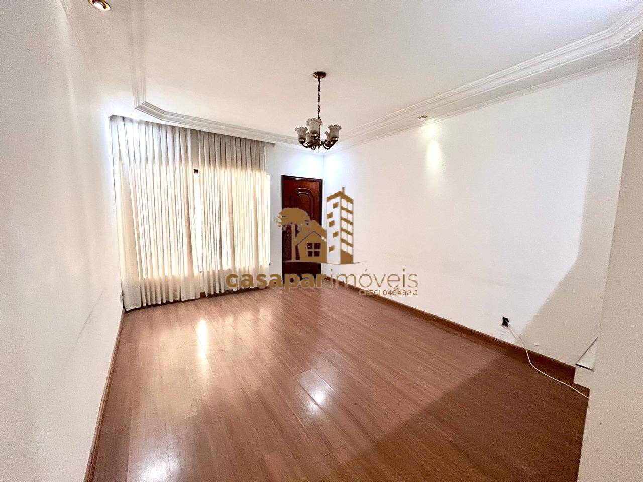 Sobrado à venda com 138m², 3 quartos no Bairro Osvaldo Cruz