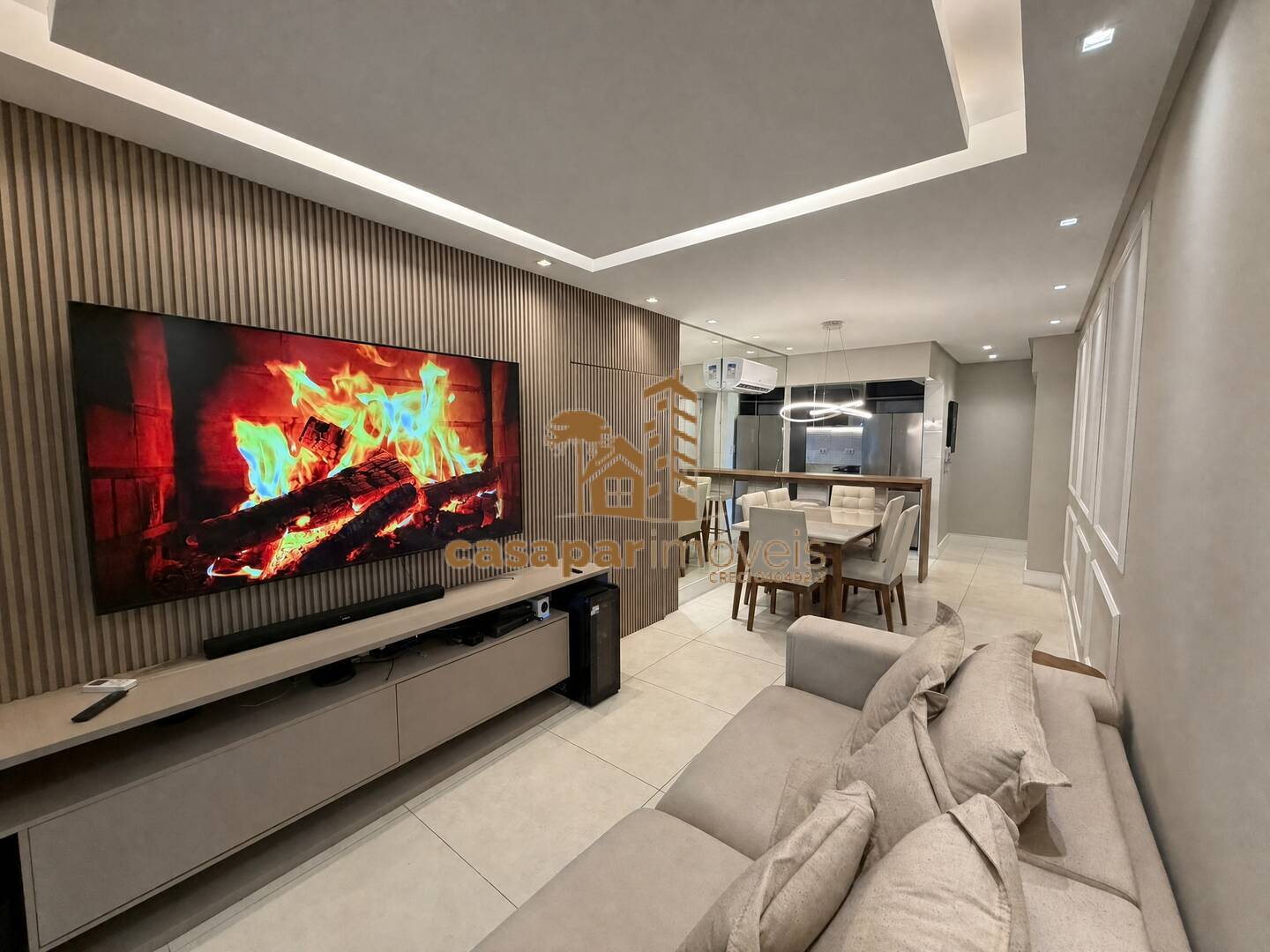 Apartamento à venda mobiliado no Canto do Forte, 70m² com 2 quartos e lazer