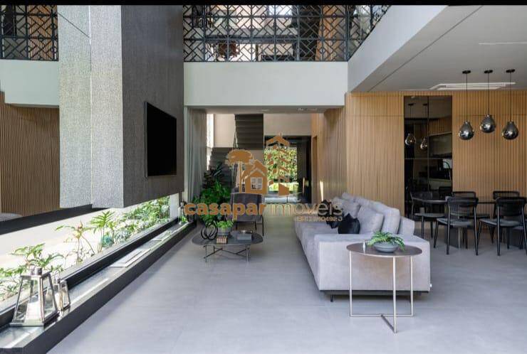 Casa à venda no Espaço Cerâmica com 600m², 5 suítes e mobiliada com 4 vagas